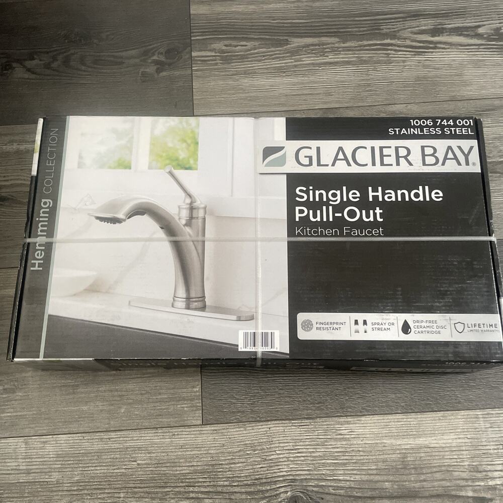 Glacier Bay Stainless Steel Hemming Pull-Out Sprayer Kitchen Faucet Sealed Box